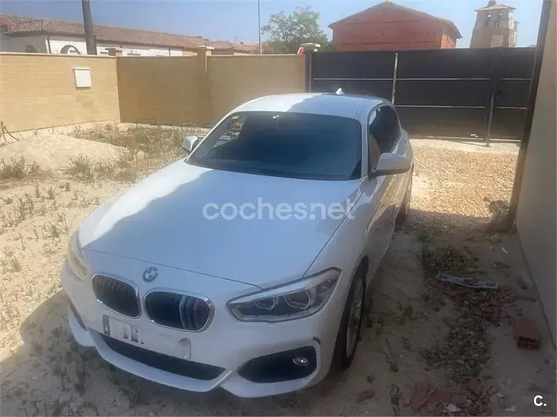 Usado BMW 118 Shadowline 143 CV (105 kW) 2015 Blanco Utilitario
