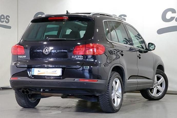 Usado VW Tiguan Sportline 140 CV (102 kW) 2013 Negro SUV