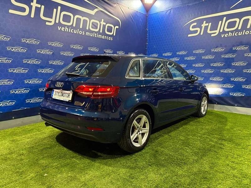 Usado Audi A3 Sportback Premium 116 CV (85 kW) 2018 Azul Utilitario