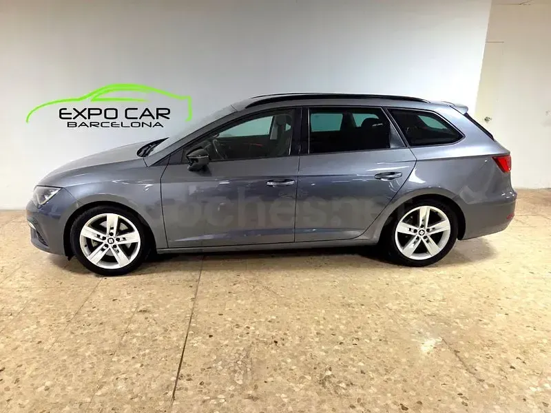 Usado Seat Leon FR 150 CV (110 kW) 2018 Gris / plata Familiar