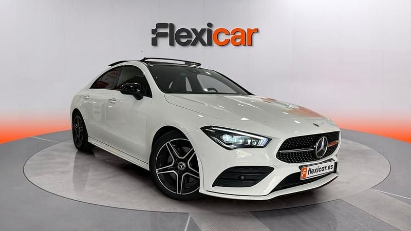 Usado Mercedes CLA200 163 CV (119 kW) 2022 Blanco Berlina