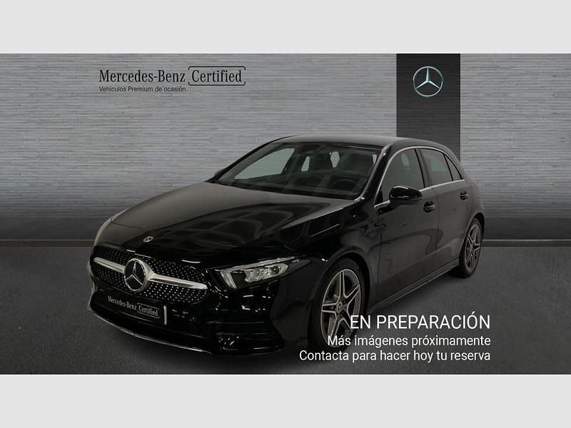 Usado Mercedes A200 AMG line 150 CV (110 kW) 2022 Negro Berlina