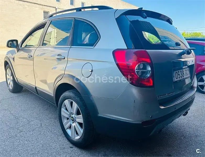 Usado Chevrolet Captiva Sport 150 CV (110 kW) 2008 Beige SUV