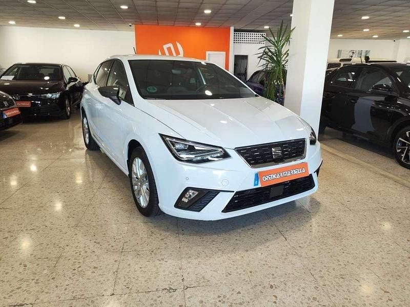 Usado Seat Ibiza XCELLENCE 116 CV (85 kW) 2025 Blanco Utilitario