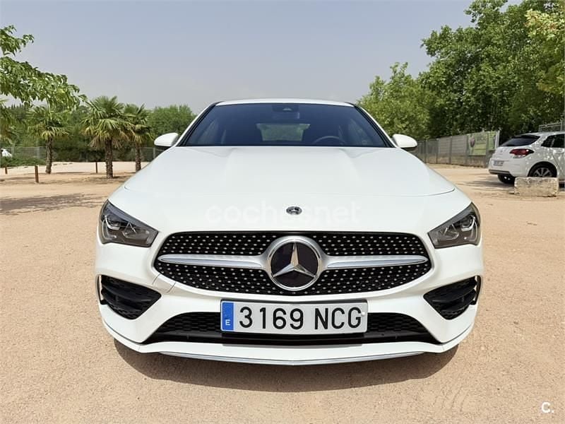 Blanco Nuevo 2025 Mercedes CLA200 Berlina | 29.500 € - Imagen 1/4
