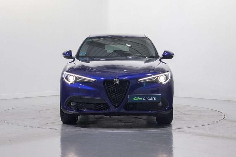 Usado Alfa Romeo Stelvio Sprint 190 CV (139 kW) 2022 Azul SUV