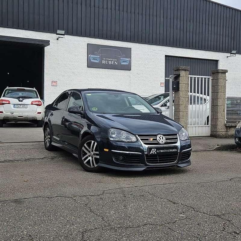 Gris Usado 2006 VW Jetta Advance Berlina | 4699 € (Precio justo) - Imagen 1/4