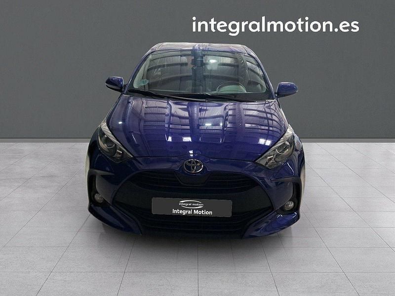 Usado Toyota Yaris Edition 125 CV (91 kW) 2024 Azul Berlina