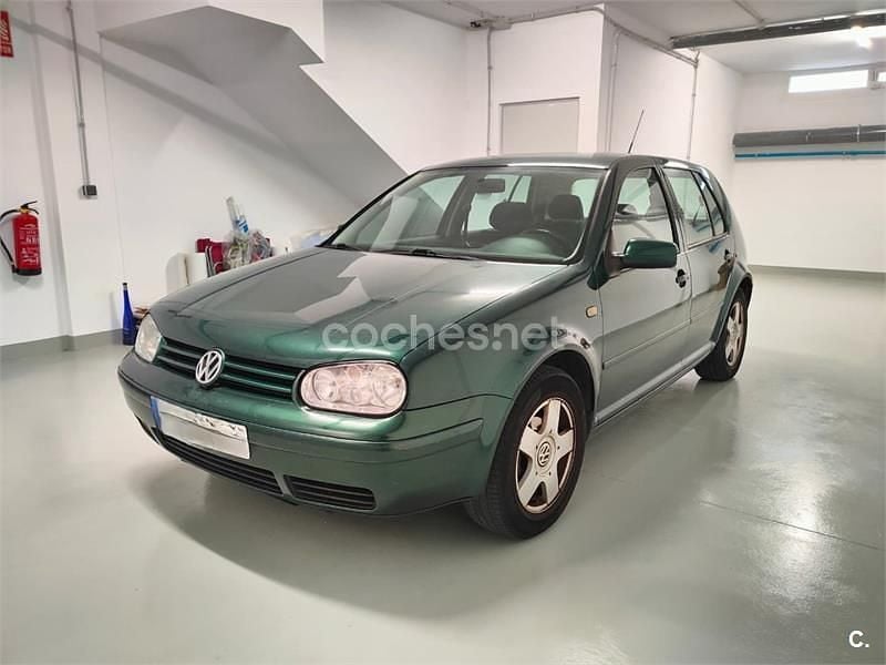 Verde Usado 1998 VW Golf IV S Berlina | 2000 € (Buen precio) - Imagen 1/4