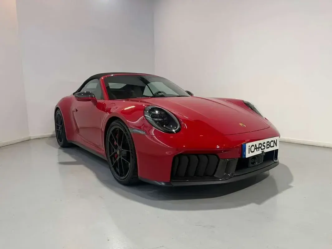 Usado Porsche 911 Carrera GTS 540 CV (397 kW) 2026 Rojo Descapotable
