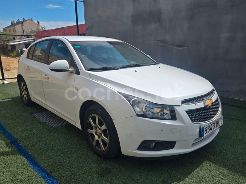 Blanco Usado 2013 Chevrolet Cruze LT Berlina | 5500 € (Buen precio) - Imagen 1/4