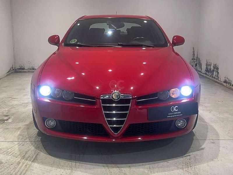 Usado Alfa Romeo 159 170 CV (125 kW) 2011 Rojo Berlina