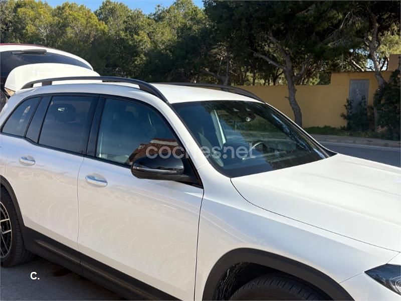 Käytetty Mercedes EQB300 167 kW (228 HP) 2023 Eléctrico Katumaasturi