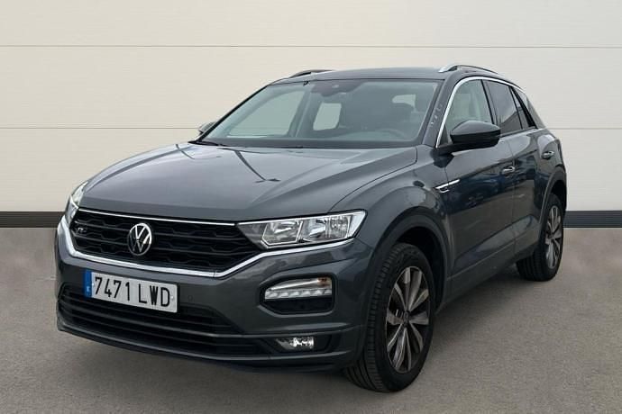 Usado VW T-Roc Advance 150 CV (110 kW) 2022 Gris SUV
