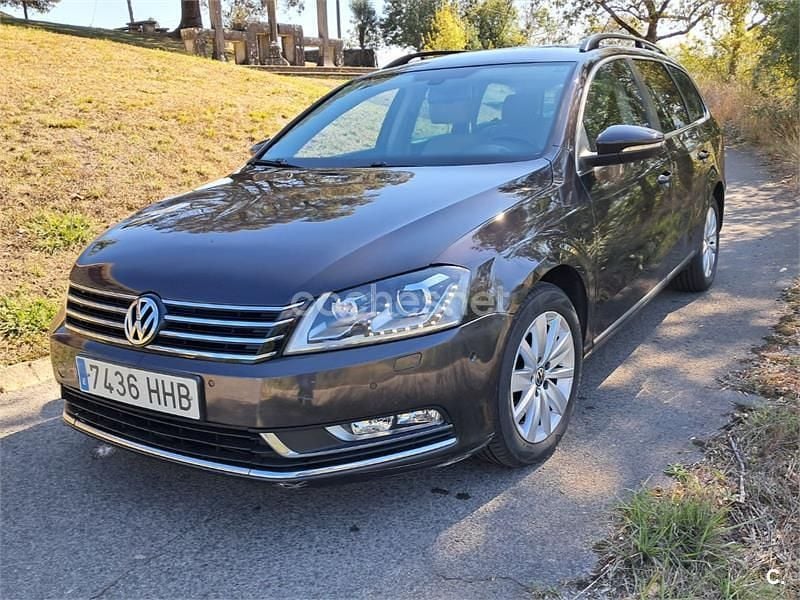 Beige Usado 2011 VW Passat Advance Familiar | 7400 € (Un poco caro) - Imagen 1/4