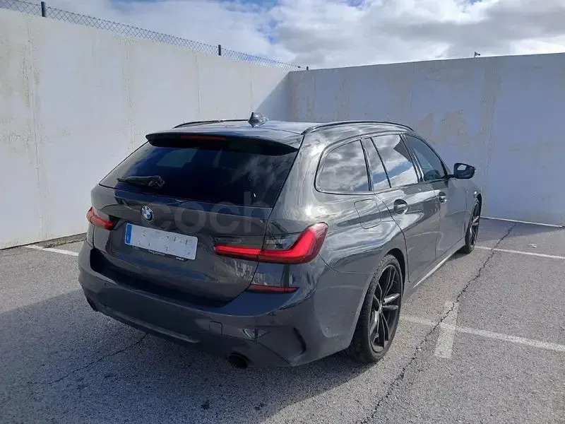 Usado BMW 320 M Sport 184 CV (135 kW) 2022 Gris / plata Familiar