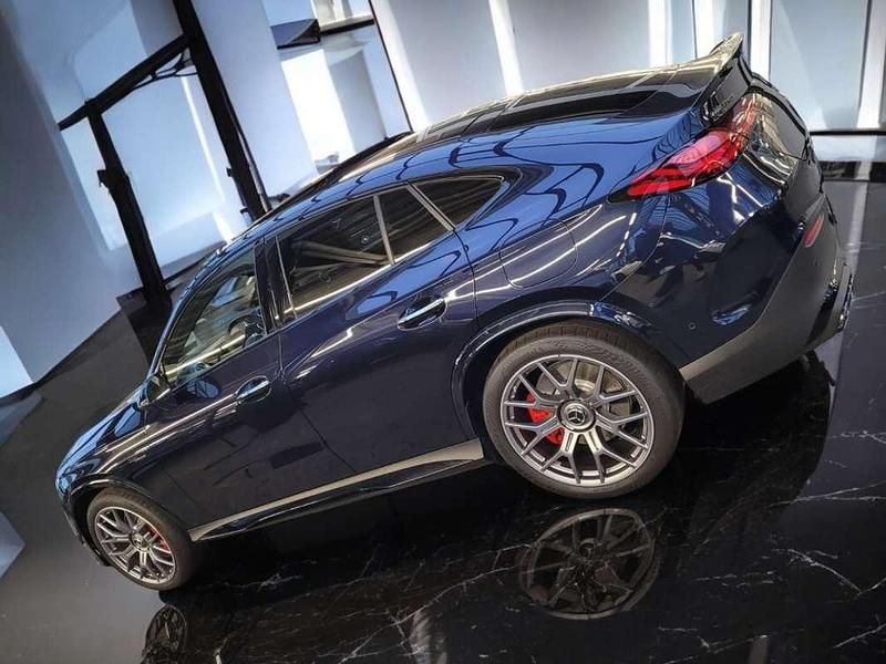 Usado Mercedes GLC63 AMG AMG 680 CV (500 kW) 2024 Azul Coupe