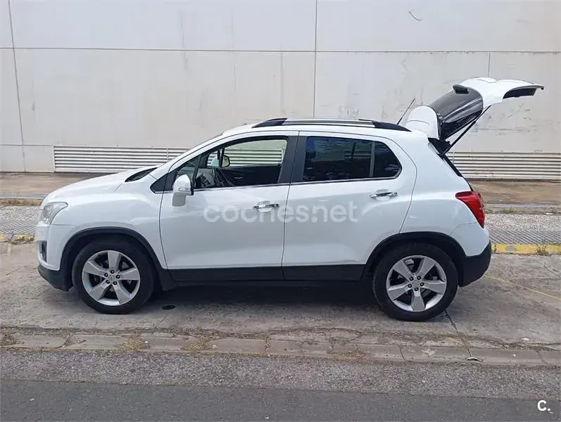 Używany Opel Mokka Selective 130 KM (95 kW) 2014 Biały SUV