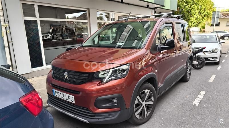 Usado Peugeot Rifter GT-line 130 CV (95 kW) 2020 Marrón Monovolumen