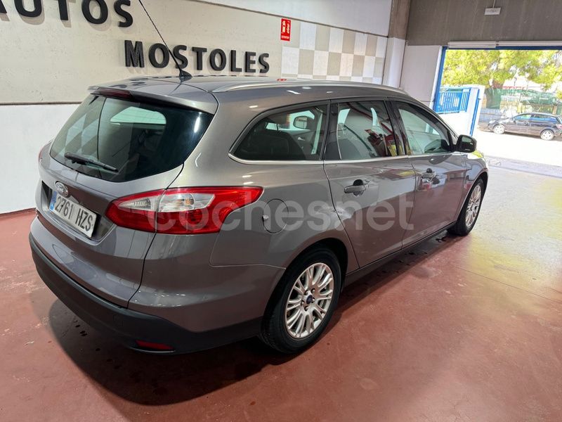 Usado Ford Focus Titanium 115 CV (84 kW) 2014 Marrón Berlina