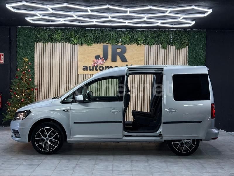 Usado VW Caddy Trendline 150 CV (110 kW) 2016 Gris / plata Monovolumen