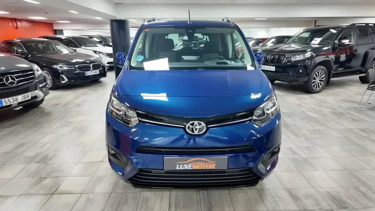 Usado Toyota Proace Advance 131 CV (96 kW) 2021 Azul Monovolumen