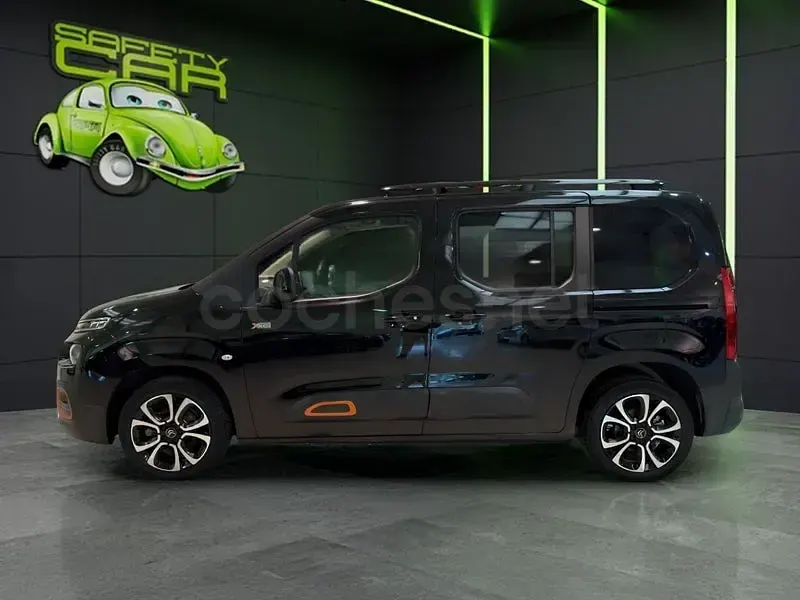 Usado Citroën Berlingo Shine 102 CV (75 kW) 2019 Negro Monovolumen
