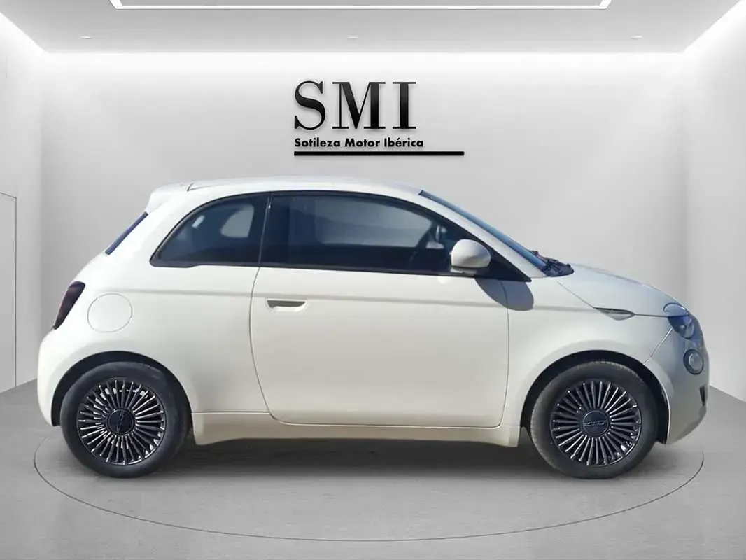 Usado Fiat 500e Icon 86 kW (118 CV) 2022 Blanco Utilitario