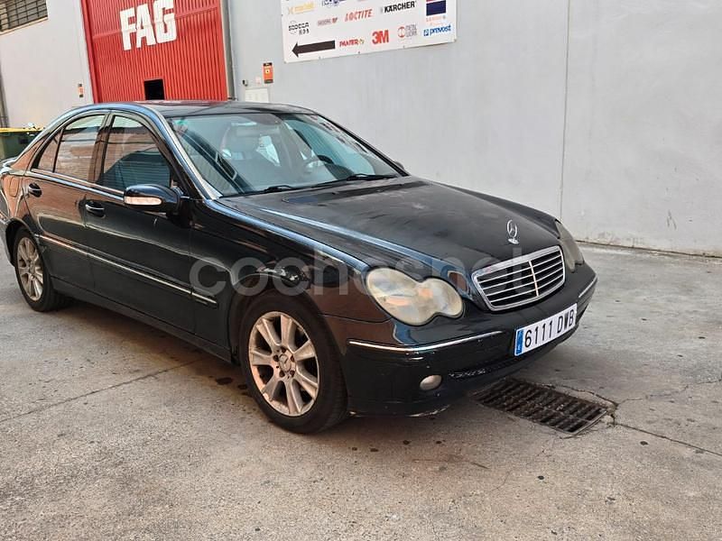 Negro Usado 2003 Mercedes C220 Avantgarde Berlina | 1900 € (Buen precio) - Imagen 1/4