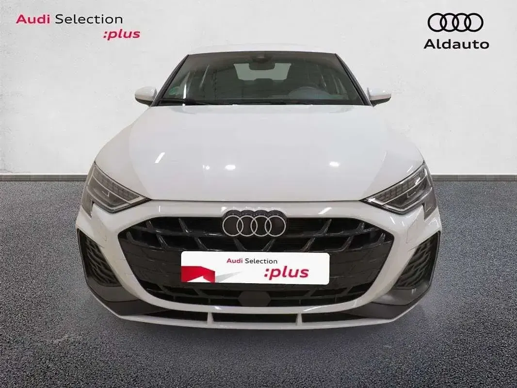 Usado Audi A3 S-Line 150 CV (110 kW) 2025 Blanco Berlina