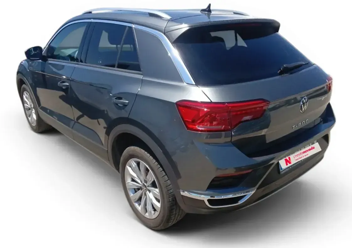Usado VW T-Roc Advance 115 CV (84 kW) 2021 Gris SUV