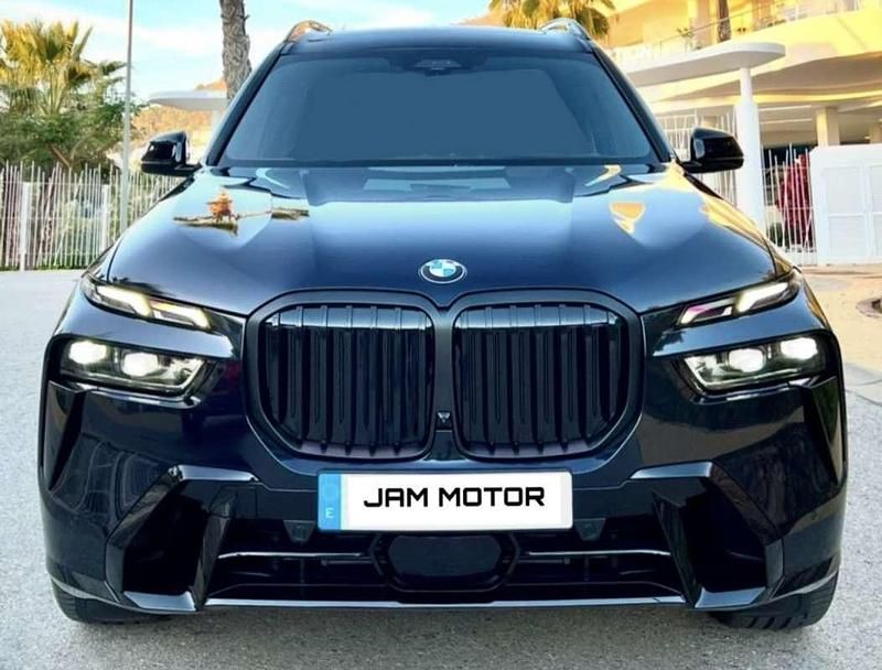 Negro Usado 2024 BMW X7 M Sport SUV | 103.900 € (Un poco caro) - Imagen 1/4