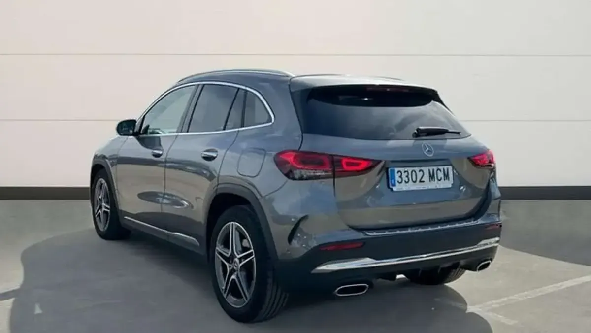 Usado Mercedes GLA200 151 CV (111 kW) 2022 Gris SUV