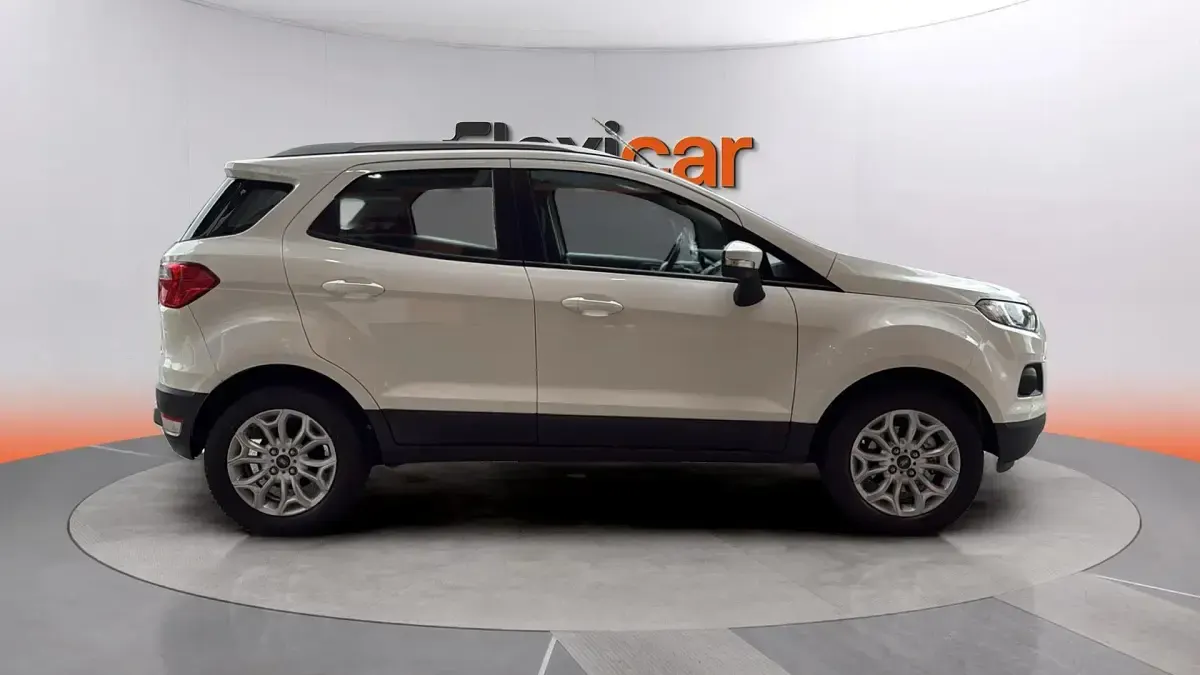 Usado Ford Ecosport Titanium 125 CV (91 kW) 2017 Blanco SUV