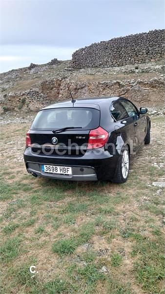 Usado BMW 118 143 CV (105 kW) 2010 Negro Utilitario