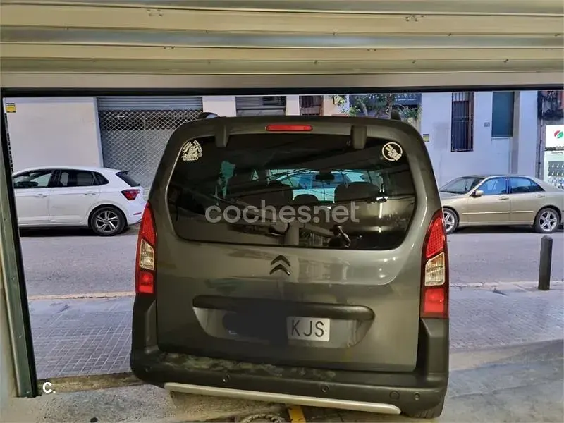Usado Citroën Berlingo 102 CV (75 kW) 2018 Gris / plata Monovolumen