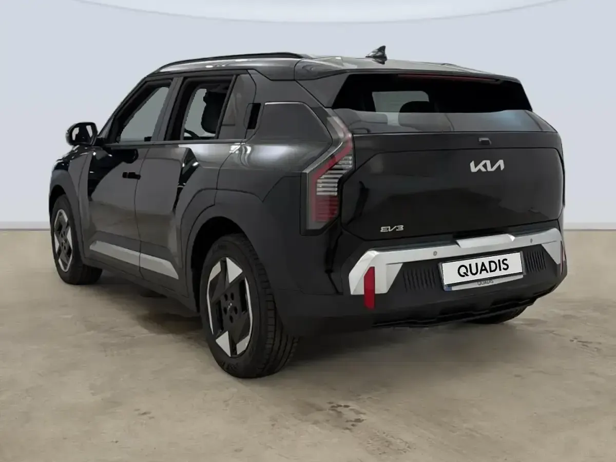 Usado Kia EV3 Earth 150 kW (204 CV) 2025 Negro SUV