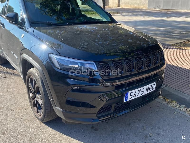 Usado Jeep Compass North 130 CV (95 kW) 2025 Negro SUV