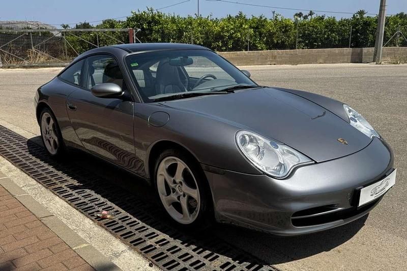 Usado Porsche 911 Carrera 320 CV (235 kW) 2004 Gris / plata Coupe