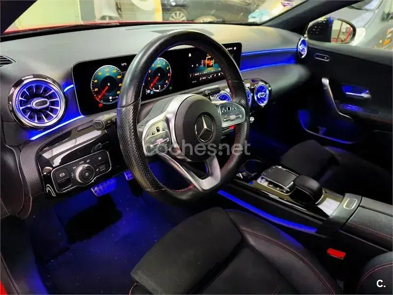 Usado Mercedes A200 156 CV (114 kW) 2018 Rojo Berlina