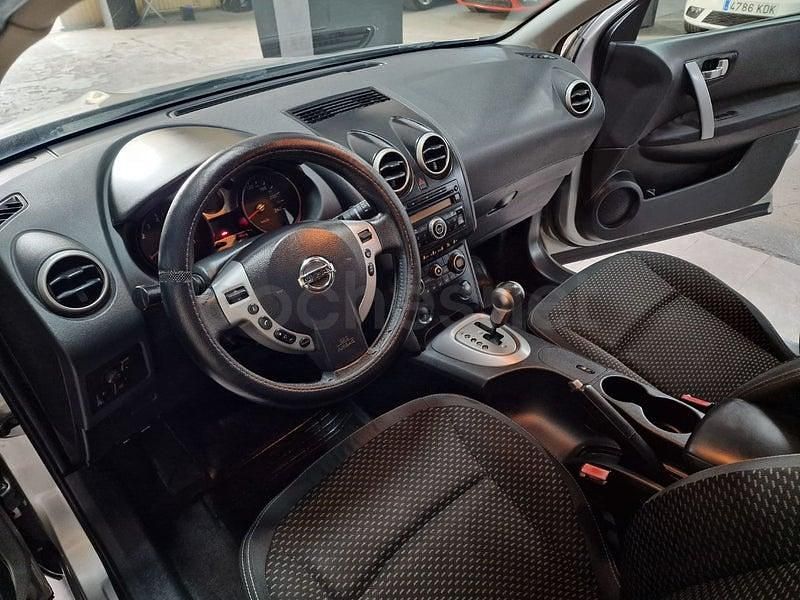 Usado Nissan Qashqai Visia 140 CV (102 kW) 2010 Gris / plata SUV