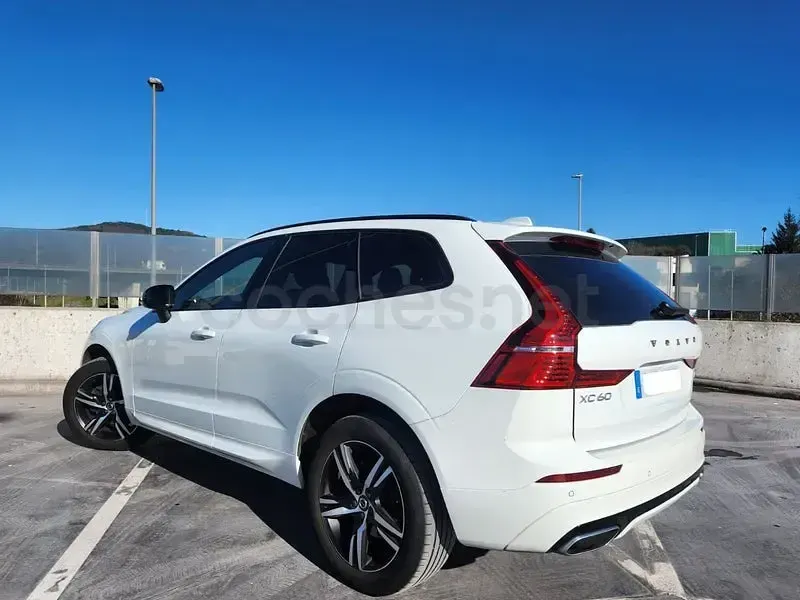 Usado Volvo XC60 R-Design 197 CV (144 kW) 2019 Blanco SUV