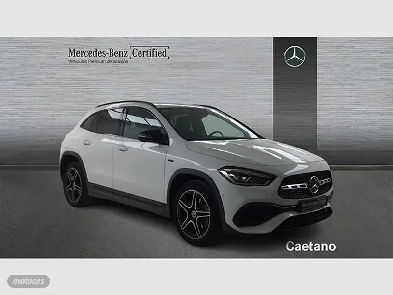 Usado Mercedes GLA250 AMG line 218 CV (160 kW) 2020 Blanco SUV