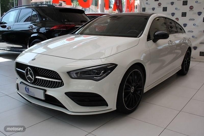 Blanco Usado 2022 Mercedes CLA200 Shooting Brake Familiar | 36.900 € (Un poco caro) - Imagen 1/4