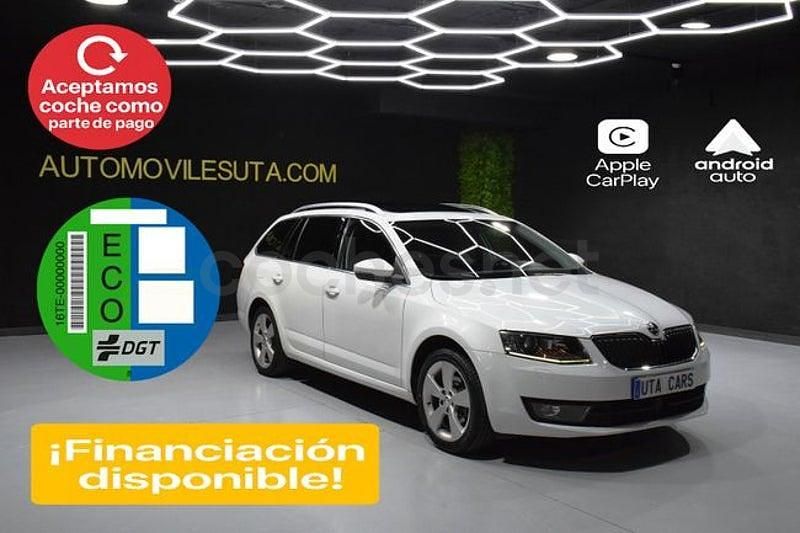 Blanco Usado 2017 Skoda Octavia Style Familiar | 9999 € (Buen precio) - Imagen 1/4