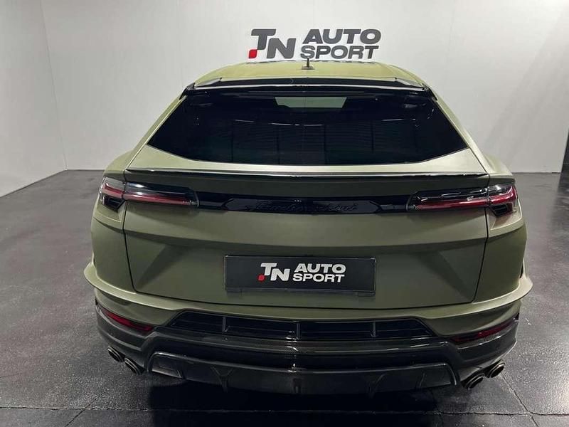 Usado Lamborghini Urus 666 CV (489 kW) 2025 Verde SUV