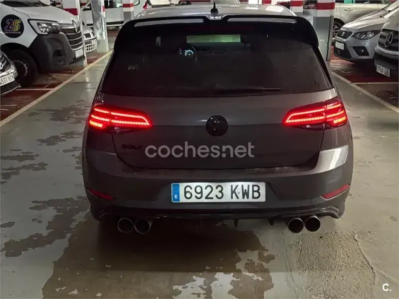 Usado VW Golf VII R-line 150 CV (110 kW) 2019 Gris / plata Berlina