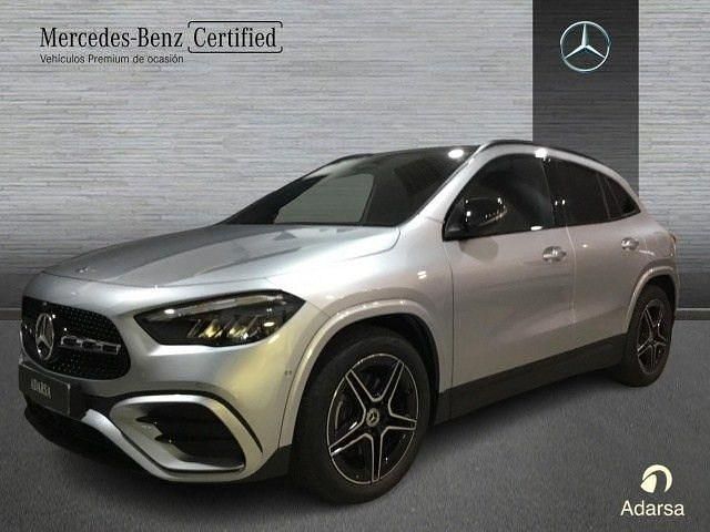 Nuevo Mercedes GLA200 AMG line 150 CV (110 kW) 2026 Plata hightech SUV