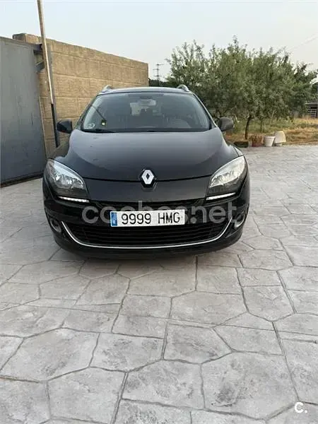 Usado Renault Mégane GrandTour Dynamique 110 CV (80 kW) 2012 Negro Familiar