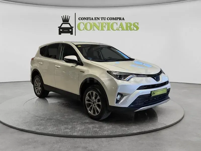 Usado Toyota RAV4 Hybrid Advance 197 CV (144 kW) 2016 Blanco SUV